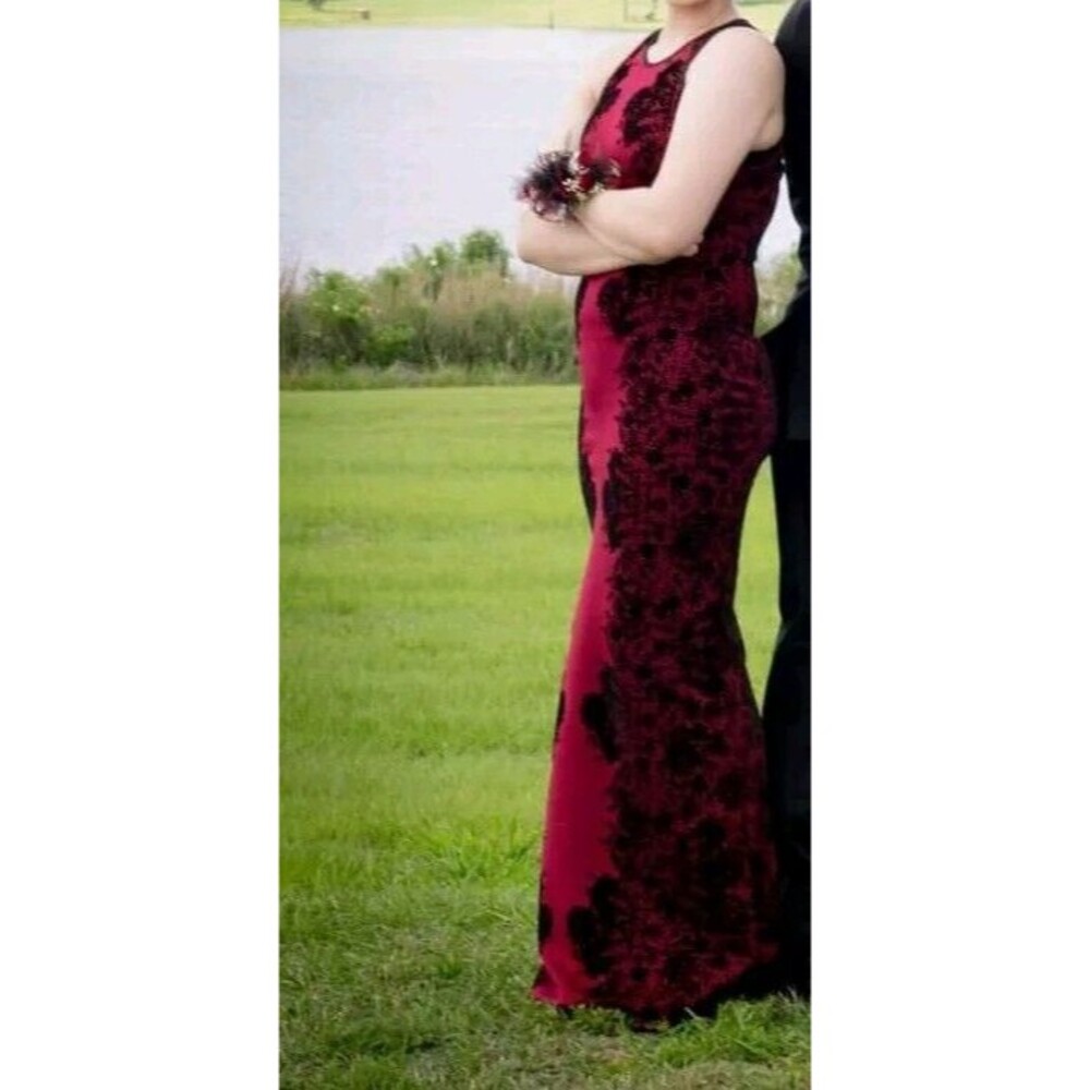 B Darlin Formal Prom Dess Form Black/Red size 7/8